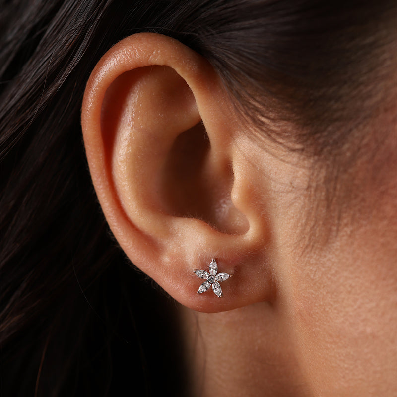 Gradiva Lilie | Diamond Earrings | 0.36 Cts. | 14K Gold